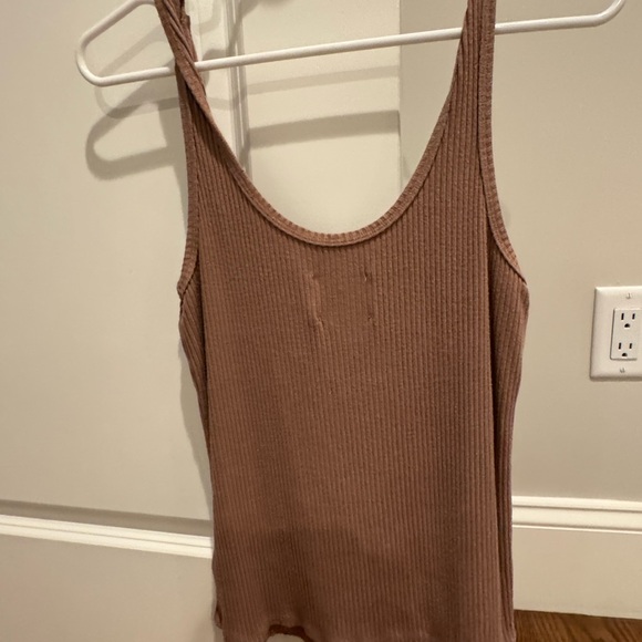 L’AGENCE Ribbed Knit Tank Top - Picture 2 of 3